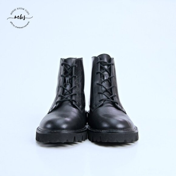 NWOT J. Crew Gwen Lug Sole Lace Up Polished Leather Ankle Boots Black Women 9.5 - Picture 2 of 14